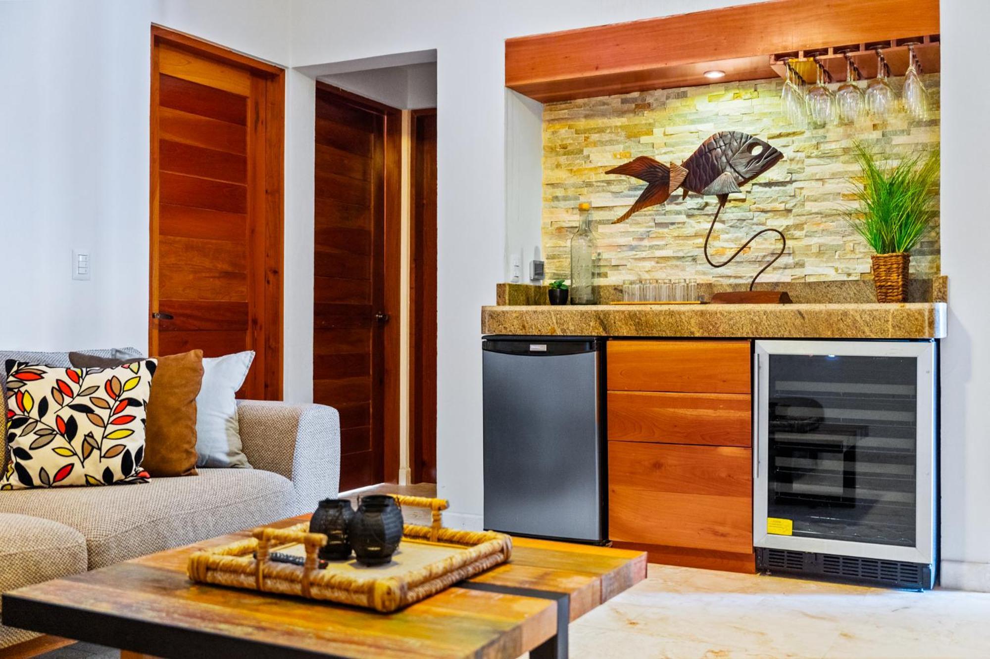 360 Views, Waterfront Penthouse, Rooftop Pool Apartamento