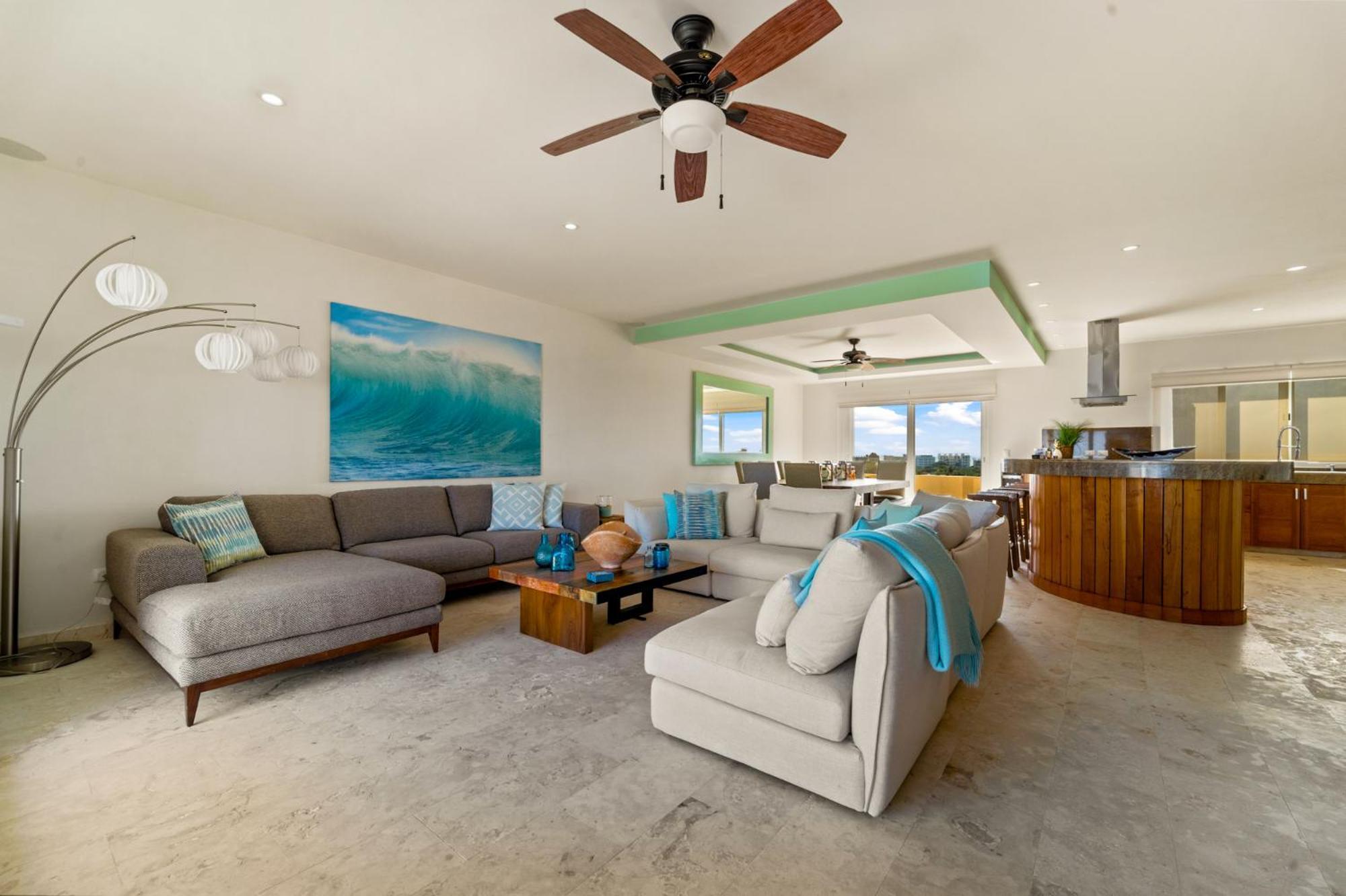 360 Views, Waterfront Penthouse, Rooftop Pool Isla Mujeres